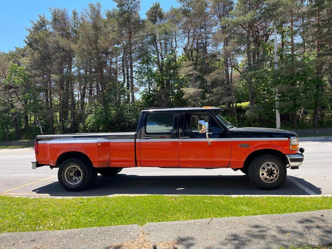 Charlotte, Skapa's F-350 work truck