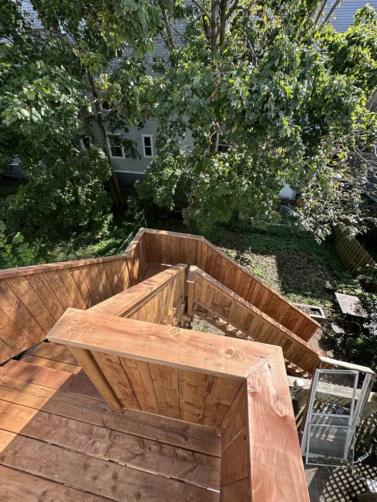 Deck stairs